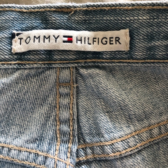 Vintage Tommy Hilfiger carpenter shorts - Picture 3 of 5